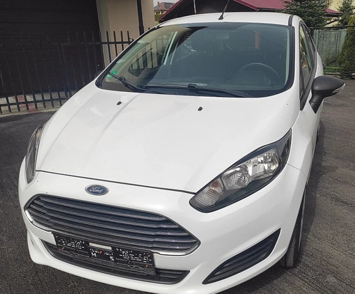 Ford Fiesta cena 32500 przebieg: 134000, rok produkcji 2015 z Brzozów małe 631
